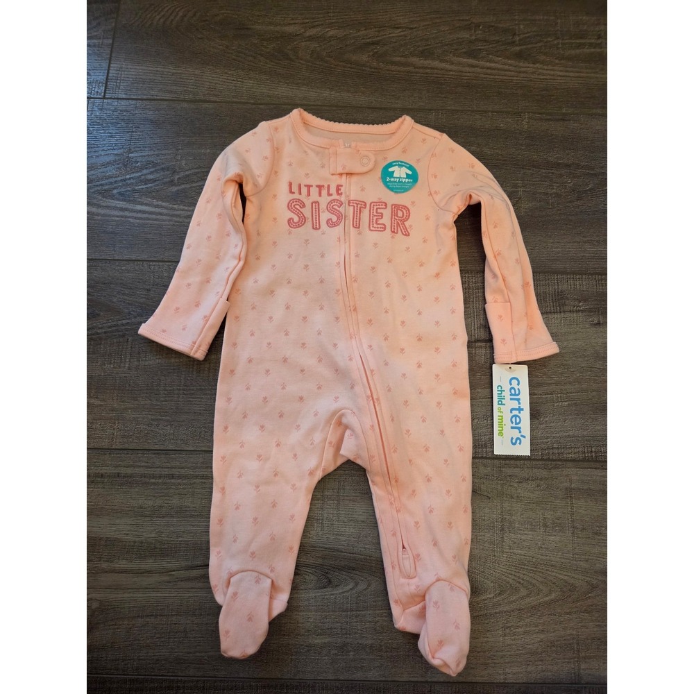 Carter's‎ baby girl sleeper 0-3 mos
